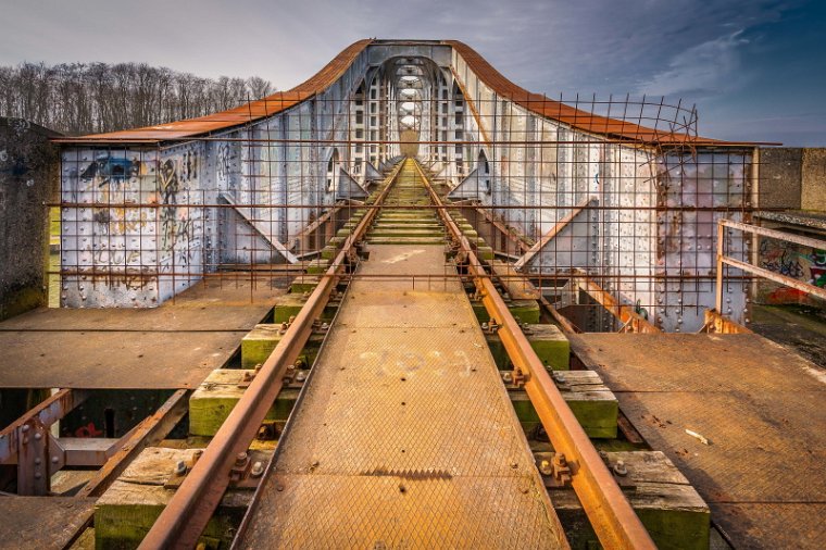 059 Oude spoorwegbrug.jpg